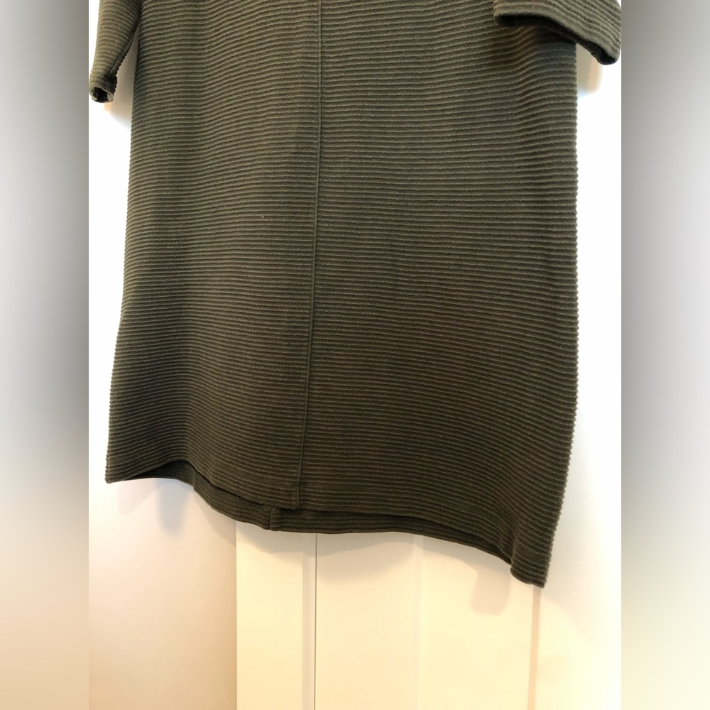 Vineyard Vines ribbed dress size medium - Picture 11 of 11
